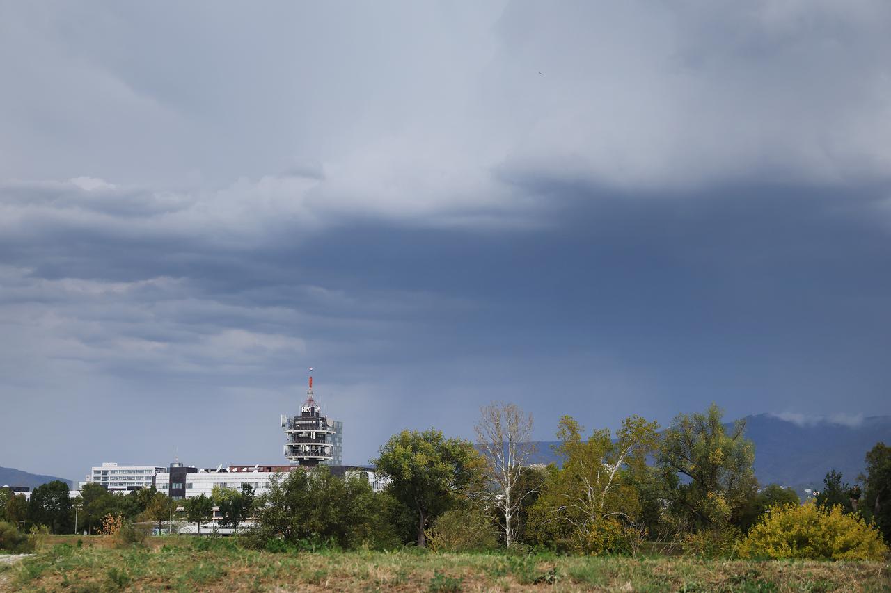 Zagreb: Nadolazeća oluja nad gradom