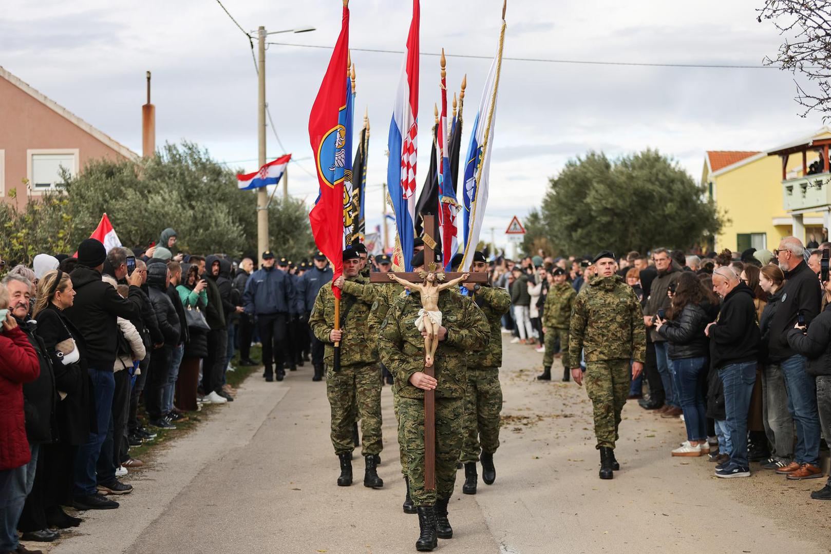 18.11.2025. Skabrnja -  Povodom obiljezavanja Dana sjecanja na zrtve Domovinskog rata i Dana sjecanja na zrtvu Vukovara i Skabrnje, izaslanici Predsjednika Republike i izaslanstvo Vlade  sudjelovali su na  programu obiljezavanja 34. obljetnice stradanja Skabrnje. Photo: Sime Zelic/PIXSELL