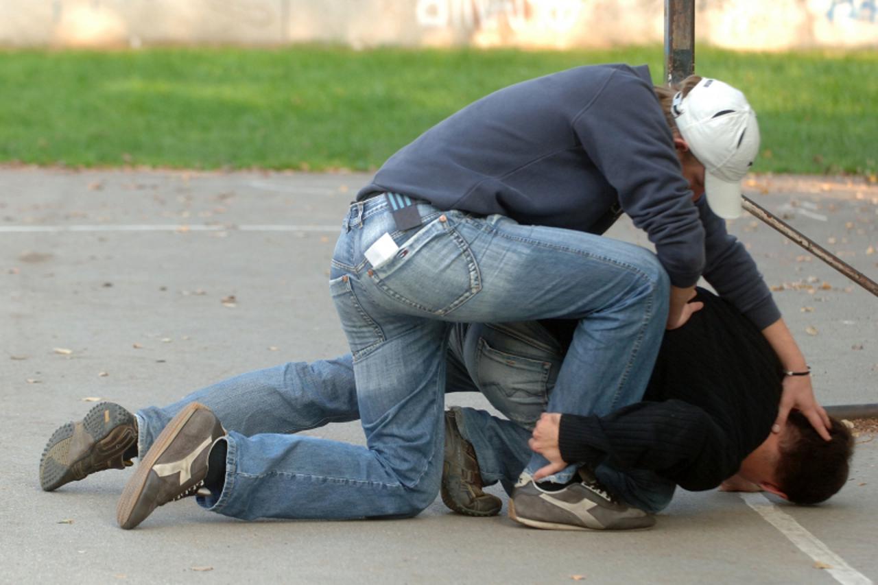 \'unutrasnja...zagreb...12.10.2006.  nasilje u skoli, tucnjava, maltreiranje, ucenici,  foto: goran stanzl\'