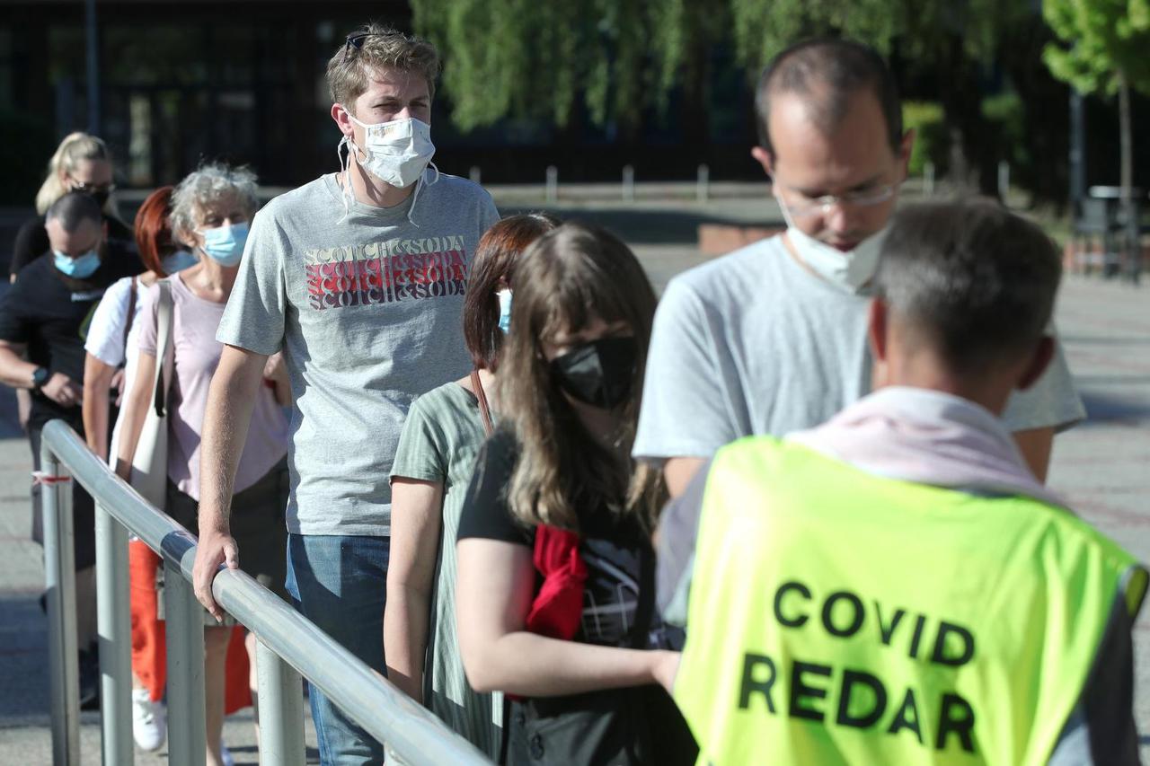Zagreb: U Domu sportova cijepljenje bez naručivanja prvom dozom Pfizera