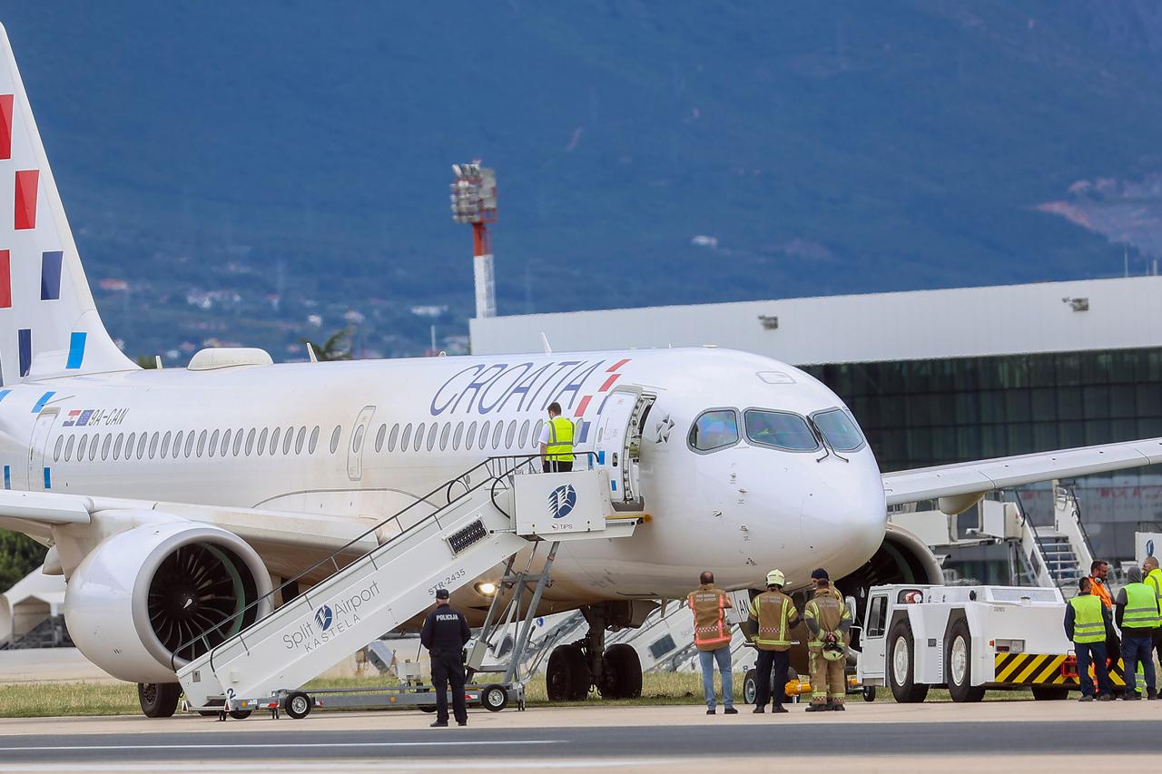 Split: Avion Croatia Airlinesa izletio sa staze