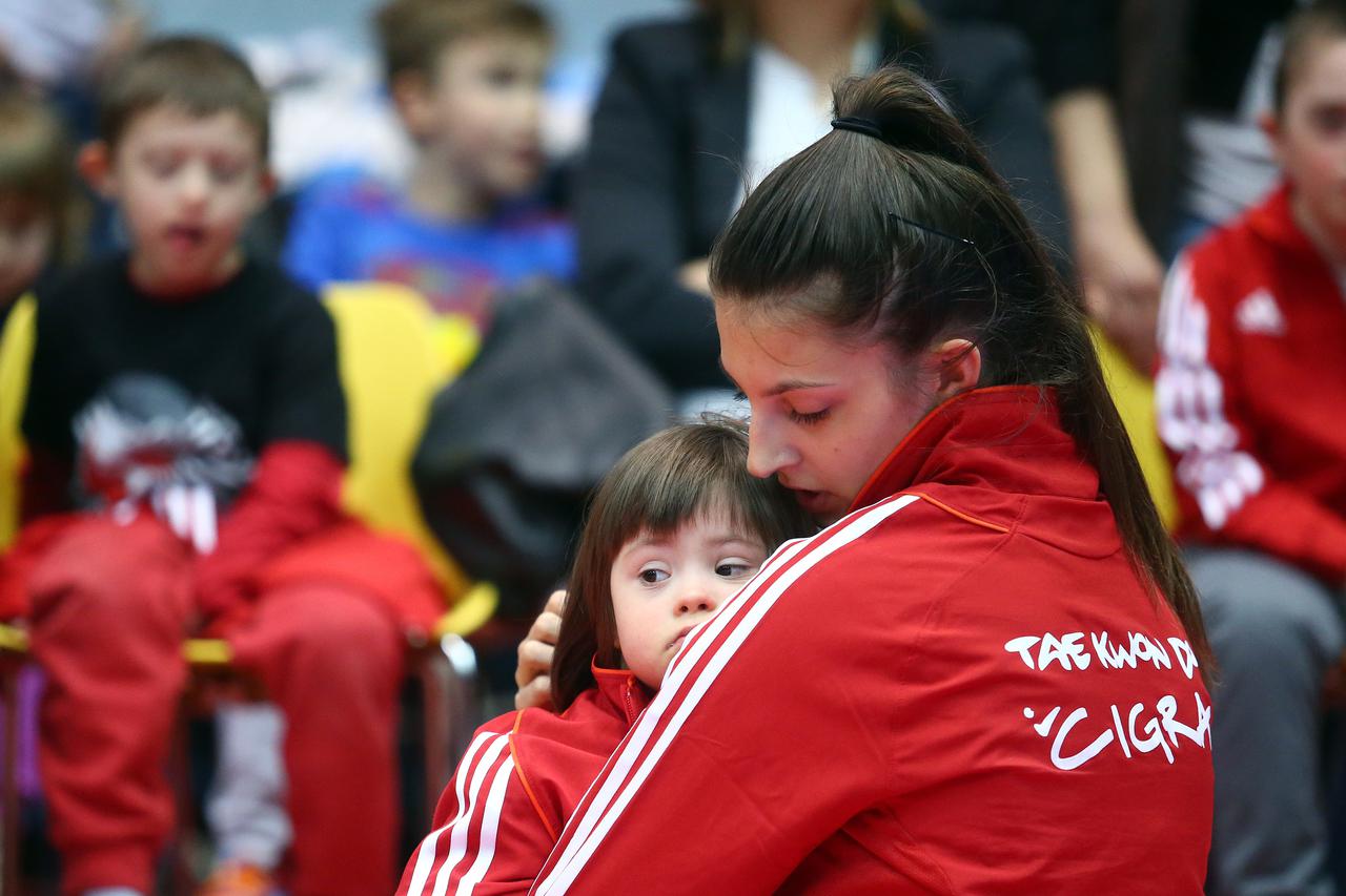 30.04.2016., Zagreb - U maloj dvorani Doma sportova odrzano taekwondo natjecanje Cigra kup na kojemu sudjeluju i djeca s Downovim sindromom za ciju se dvoranu skuplja novac u akciji Vecernjega lista.  Photo: Slavko Midzor/PIXSELL