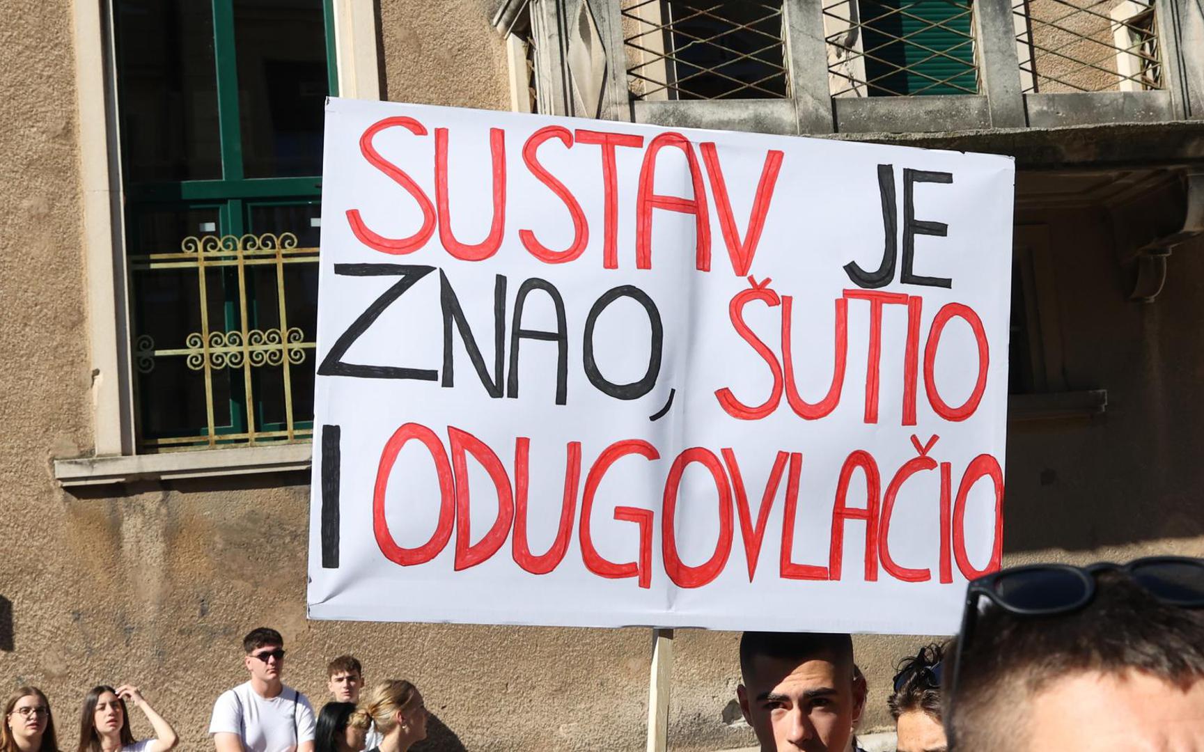 Policija je ubrzo nakon zločina privela osumnjičenog muškarca, protiv kojeg je pokrenuta istraga. 