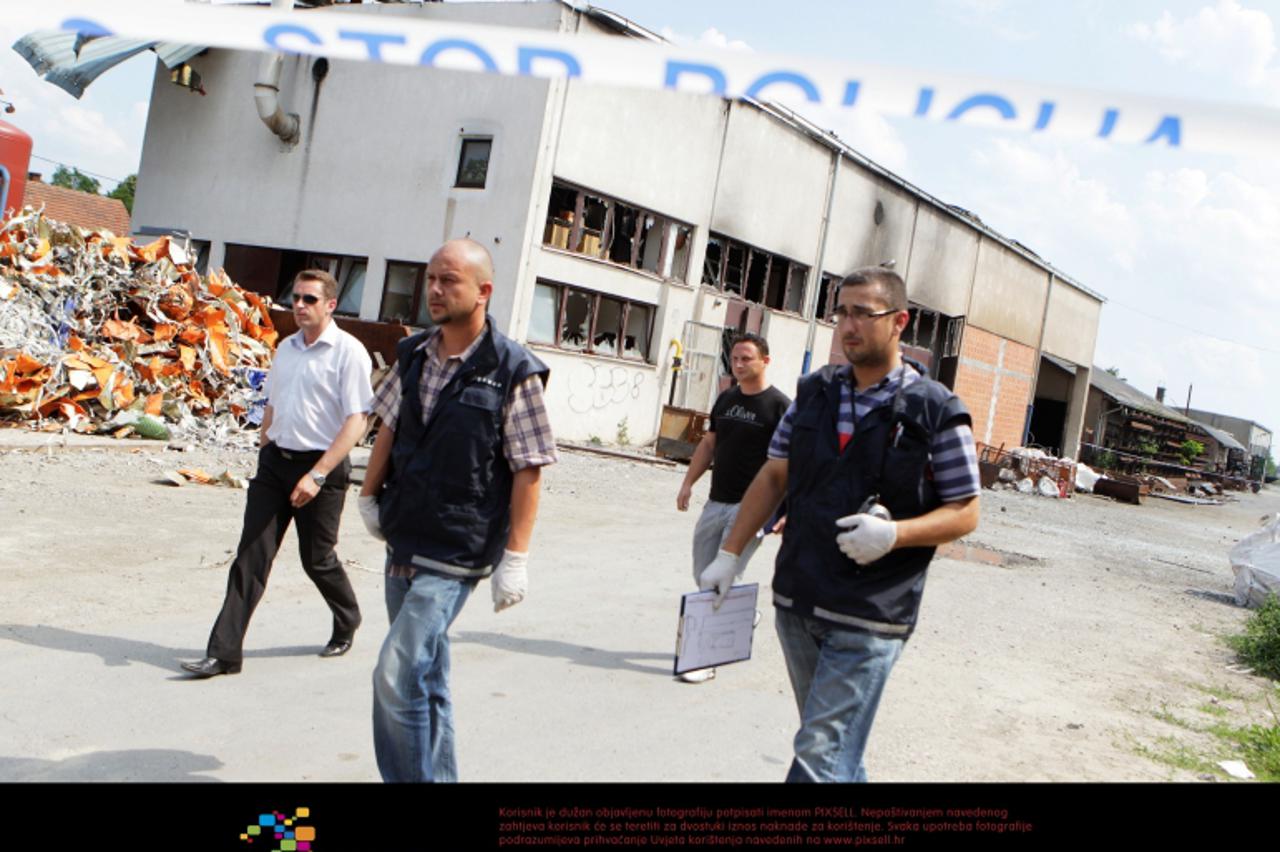 \'17.06.2011., Krizevci - U Tvornici aluminija \'Slon inzinjering\'  u petak oko 13.45 doslo je eksplozije. Eksplodirala je plinska pec za taljenje aluminija. Dijelovi peci letjeli su na desetke metar