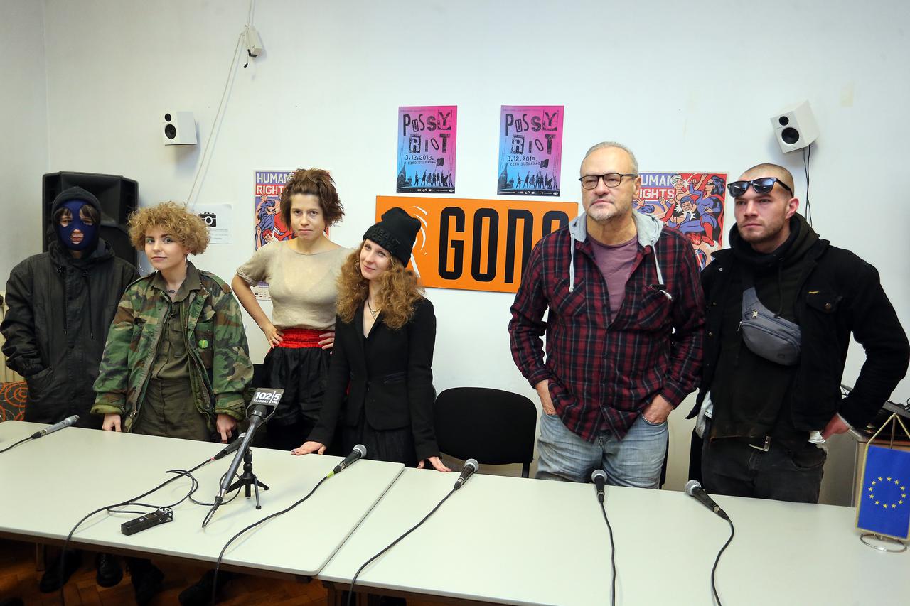 Zagreb: Umjetnički kolektiv iz Rusije Pussy Riot održao konferenciju za medije