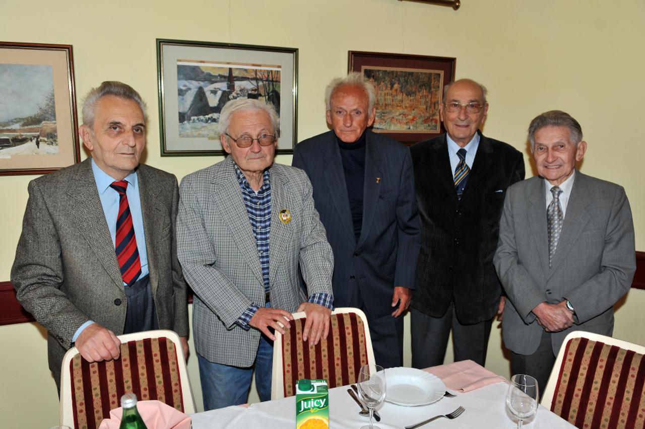 Maturanti 1945.