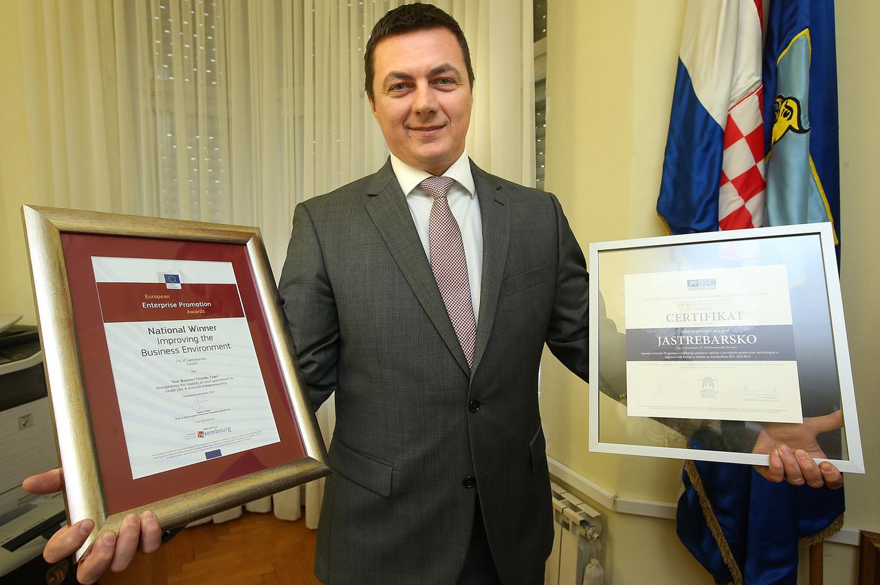 18.02.2016., Jastrebarsko - Intelligence, casopis uglednog Financial Timesa Ltd, uvrstio je Grad Jastrebarsko u Top 10 Micro European Cities and regions of the Future 2016/17 - FDI strategy, i to na sedmo mjesto od deset europskih mikro gradova buducnosti