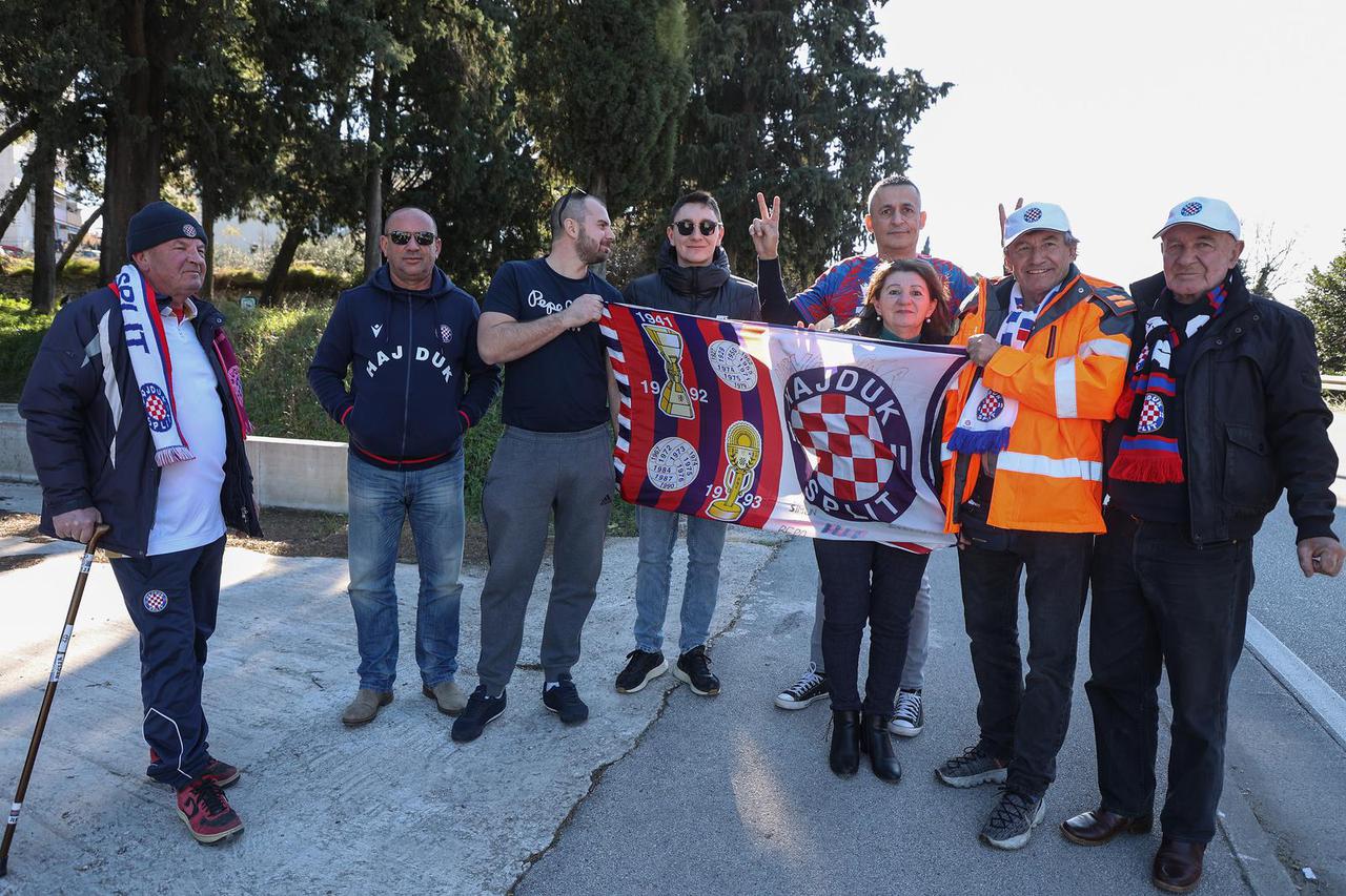 Rijeka: Zagrijavanje igrača uoči utakmice između Rijeke i Dinama