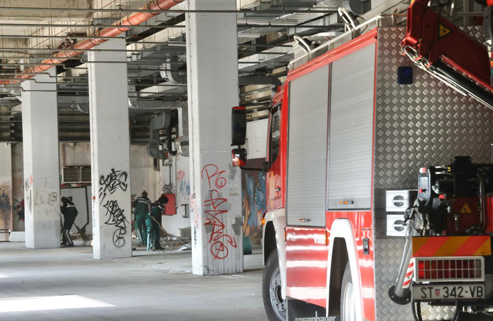 Spaladium Arena danas je ponovno otvorena nakon godina zapuštenosti, čime je započelo njezino čišćenje i sanacija. 
