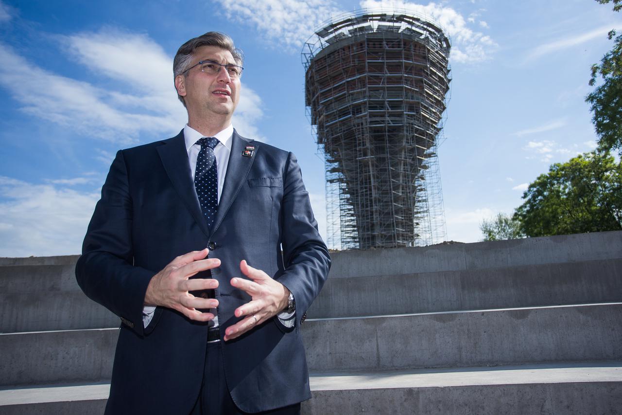 Vukovar: Andrej Pleković obišao je vodotoranj