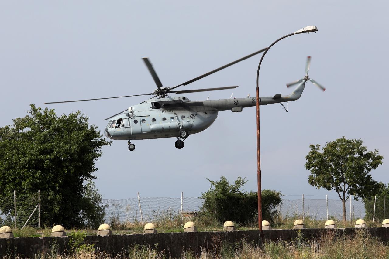Vojnim helikopterom dovoze se unesrećene i bolesne osobe s otoka u KBC Rijeka