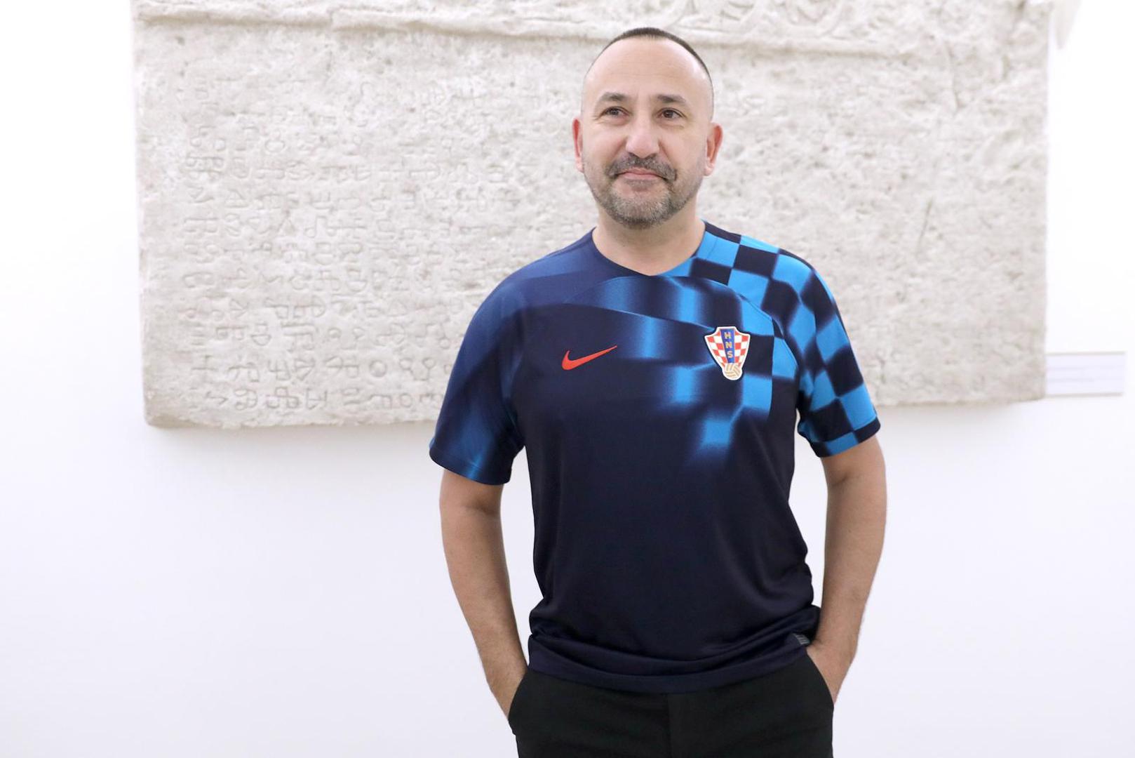 23.11.2022., Zagreb - U Saboru je zavladala navijacka atmosfera i zastupnici se pripremaju za gladanje utakmice svjetskog prvenstva izmedju Hrvatske i Maroka. Photo: Patrik Macek/PIXSELL