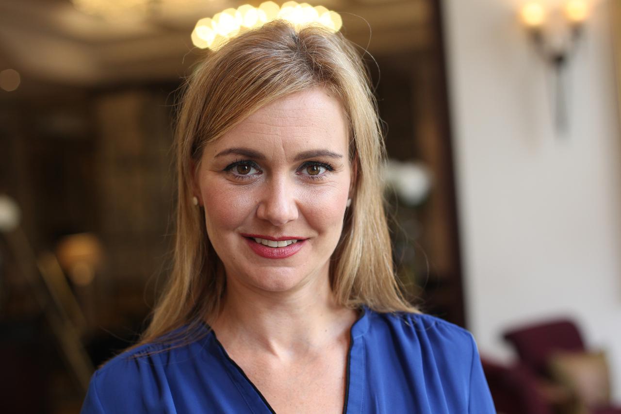 18.08.2016., Zagreb - Bruna Esih, profesorica filozofije i kroatologije, asistentica na Institutu drustvenih znanosti Ivo Pilar.  Photo: Boris Scitar/Vecernji list/PIXSELL