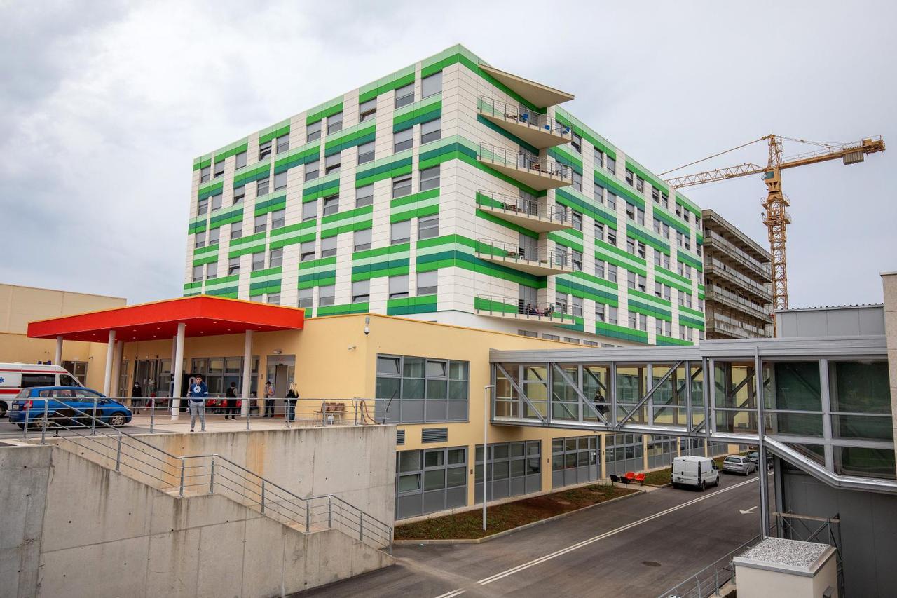 Pula: Ravnateljica Opće bolnice Pula Irena Hrstić održala je konferenciju