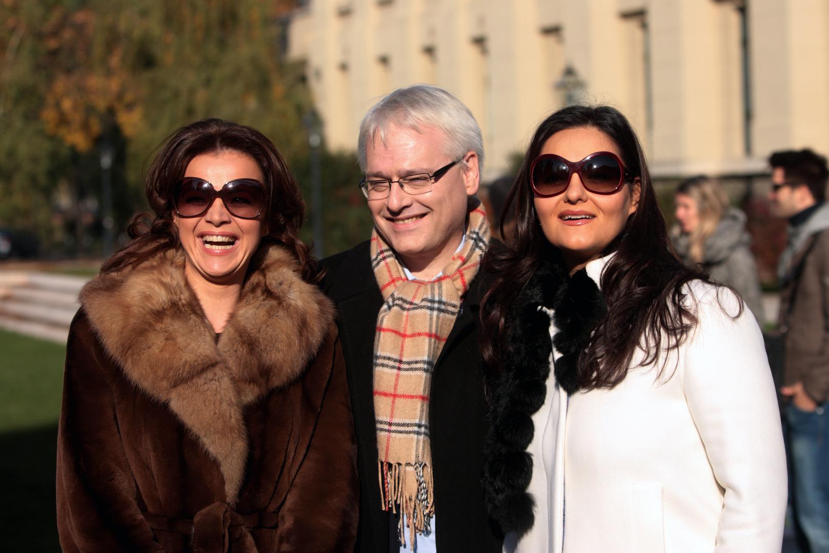 Naša sopranistica popularna je još od početka 2000-tih godina, a zanimljivo je da se krajem 2009. godine pojavila i u spotu kampanje bivšeg predsjednika Ive Josipovića u društvu drugih glazbenika. 