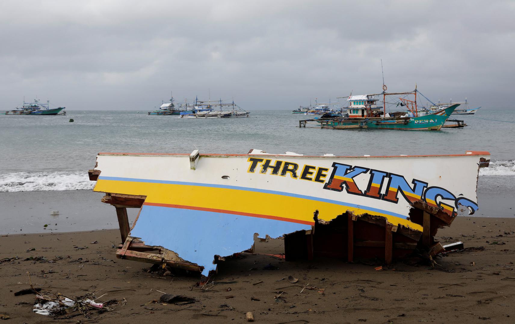 Čudo na Pacifiku:Spasili Filipinku koju je poplava odnijela 900 kilometara u more