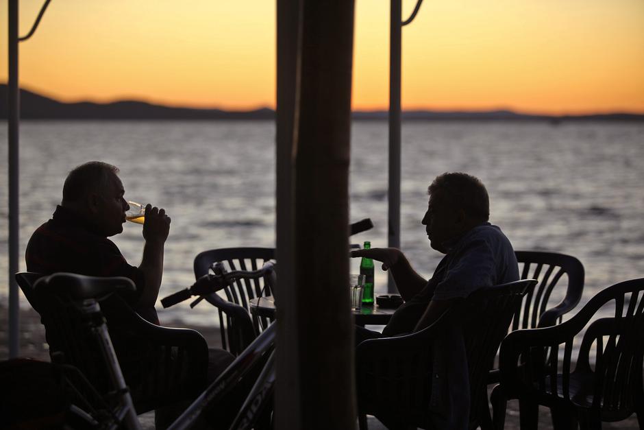 Zadar: Nakon obilne kiše, sun?ano poslijepodne izmamilo Zadrane na plažu