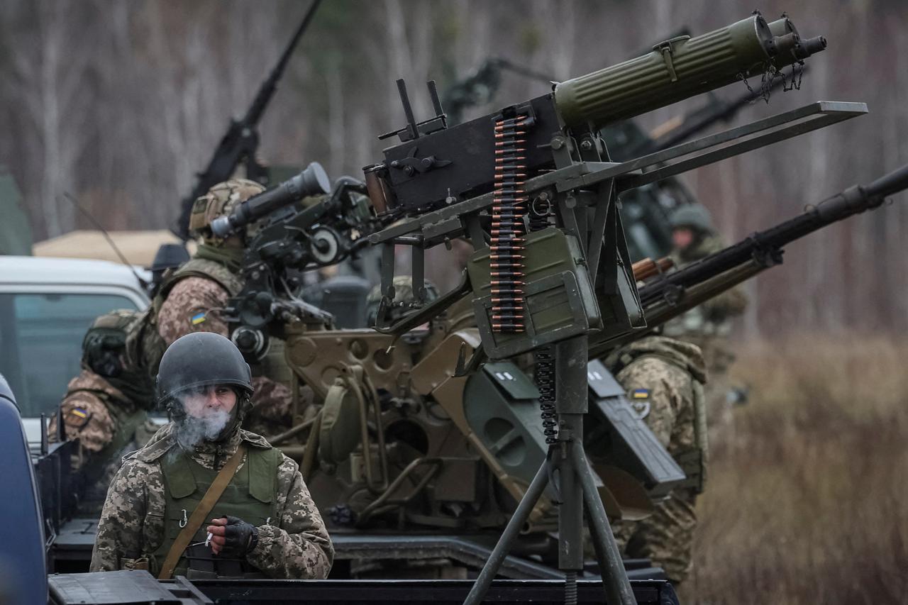 storyeditor/2026-02-11/2026-02-10T224516Z_812188238_RC2XA4AVNBGC_RTRMADP_3_UKRAINE-CRISIS-ZELENSKIY-DEFENCE.JPG
