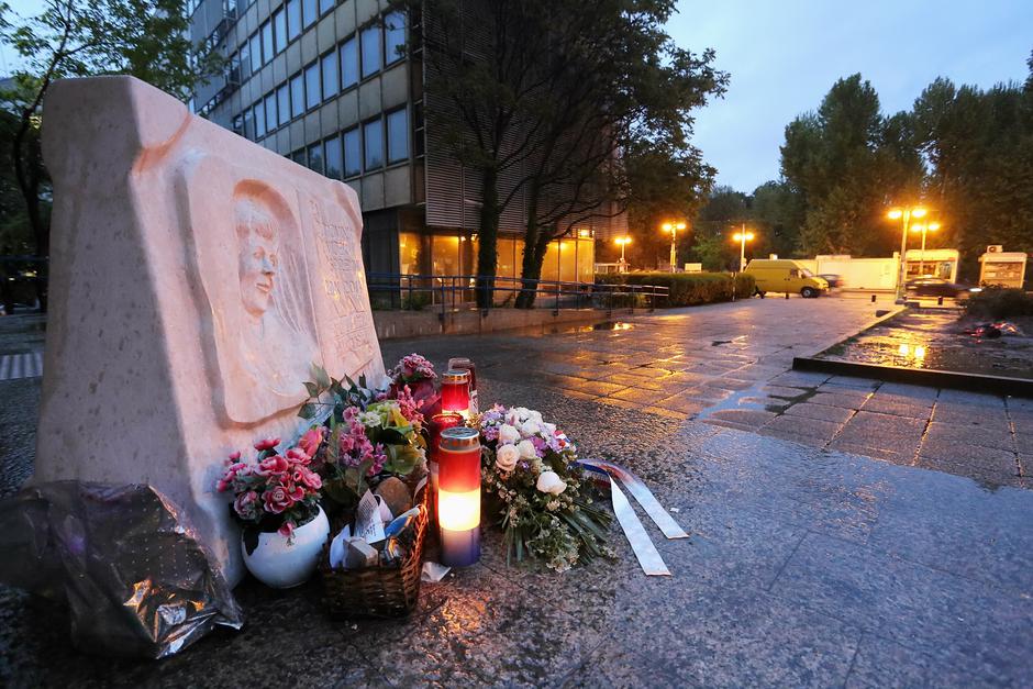 Trg Nevenke Topalušić