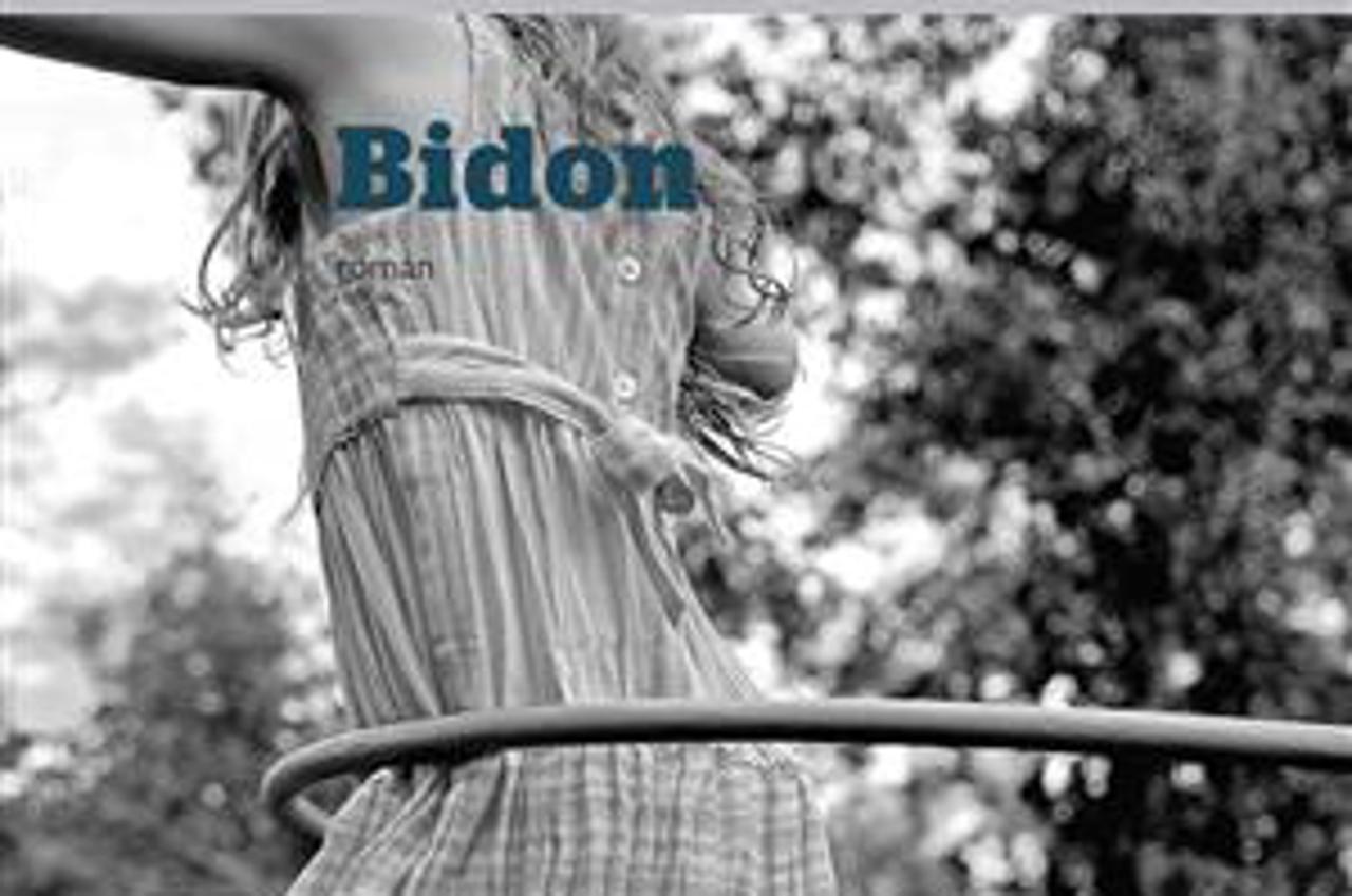 Roman “Bidon” objavila je izdavačka kuća Hena com