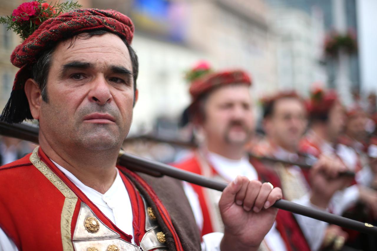 04.10.2014., Zagreb - Alkarska povorka kroz grad povodom 300 godina Sinjske Alke. Photo: Sanjin Strukic/PIXSELL