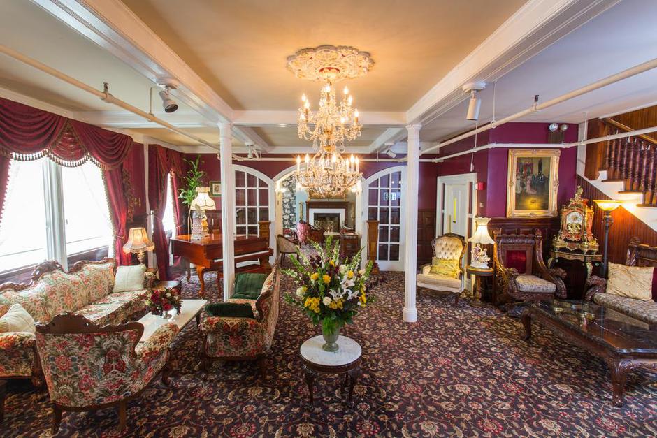 QUEEN ANNE HOTEL, SAN FRANCISCO
