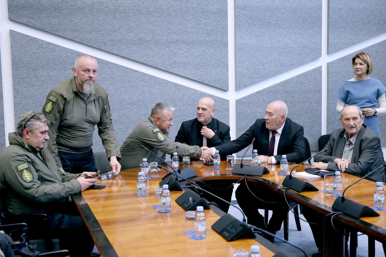 Zagreb: Održan okrugli stol "Zakonska zaštita Deklaracije o Domovinskom ratu"