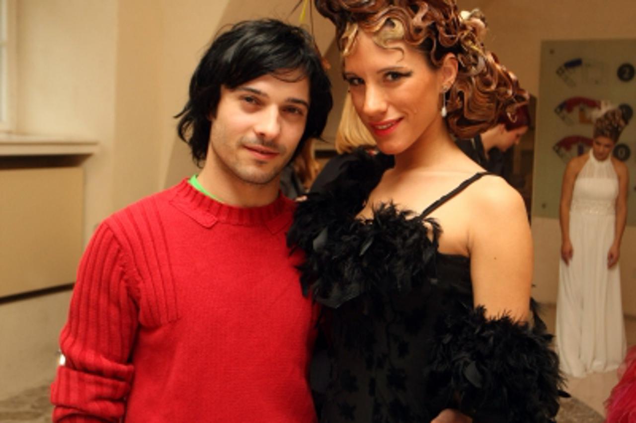 '06.10.2010. Zagreb, Hrvatska - U muzeju Grada Zagreba odrzana je press konferencija povom akcije Kosa kakvu zelimo i predstavljanje frizera hrvatske frizerske reprezentacije. Frizer Mario Trescec sa 