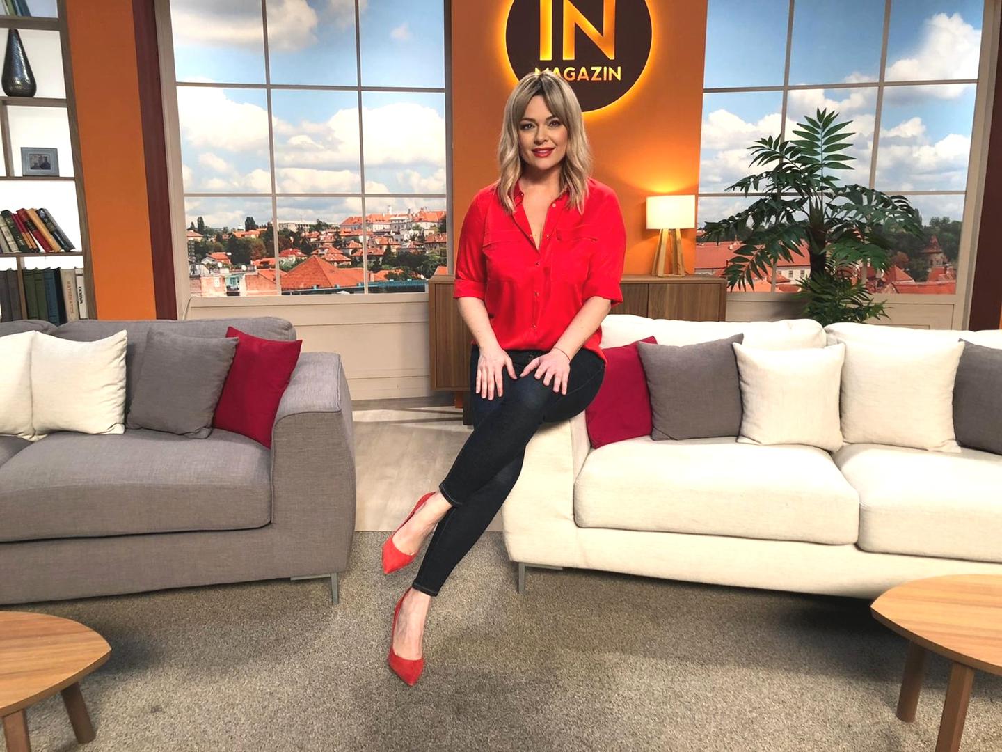 Renata Končić Minea, pjevačica i voditeljica, koju trenutačno gledamo u showu 'Tvoje lice zvuči poznato gdje je članica žirija, redovito dobiva pohvale za svoj izgled na Instagramu, a obožavatelji primjećuju da izgleda bolje nego ikada.