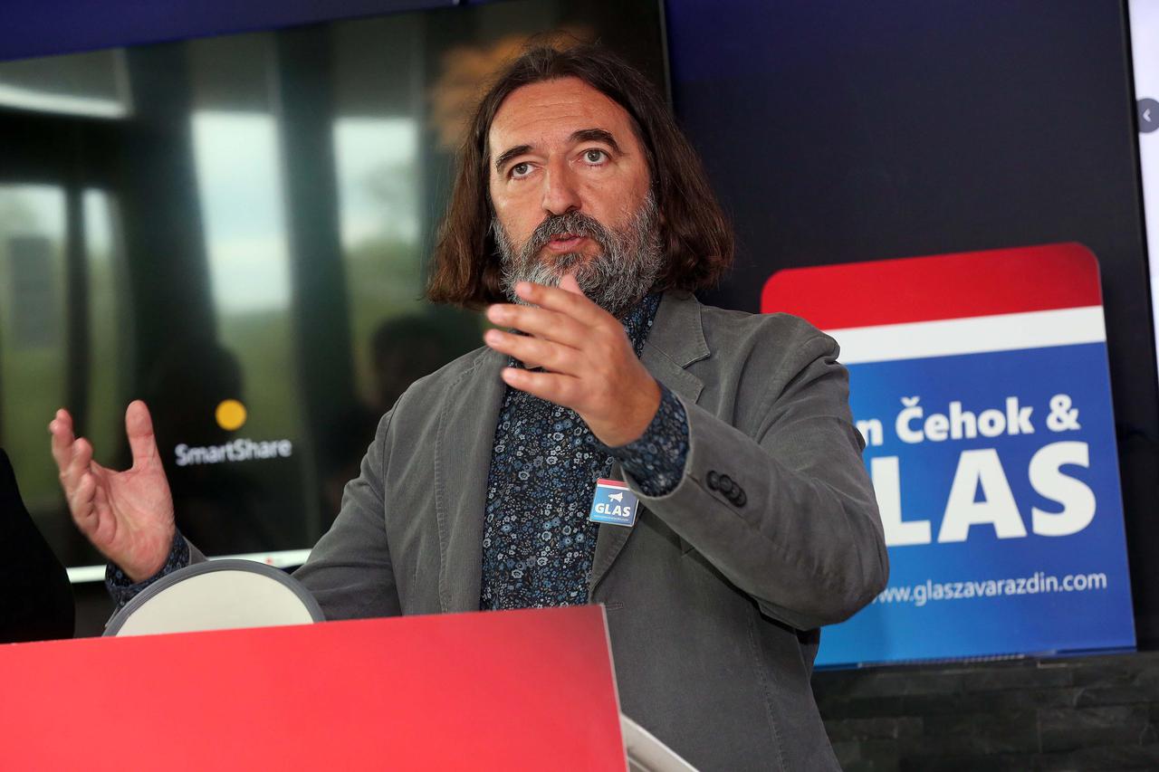 18.04.2017., Varazdin - Bivsi gradonacelnik Ivan Cehok najavio je svoju kandidaturu na predstojecim lokalnim izborima. Photo: Vjeran Zganec Rogulja/PIXSELL