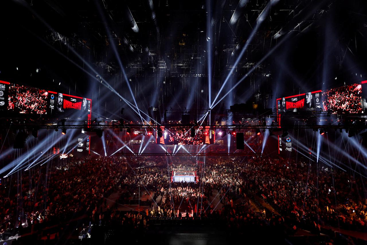 Oleksandr Usyk v Tyson Fury - Heavyweight World Title