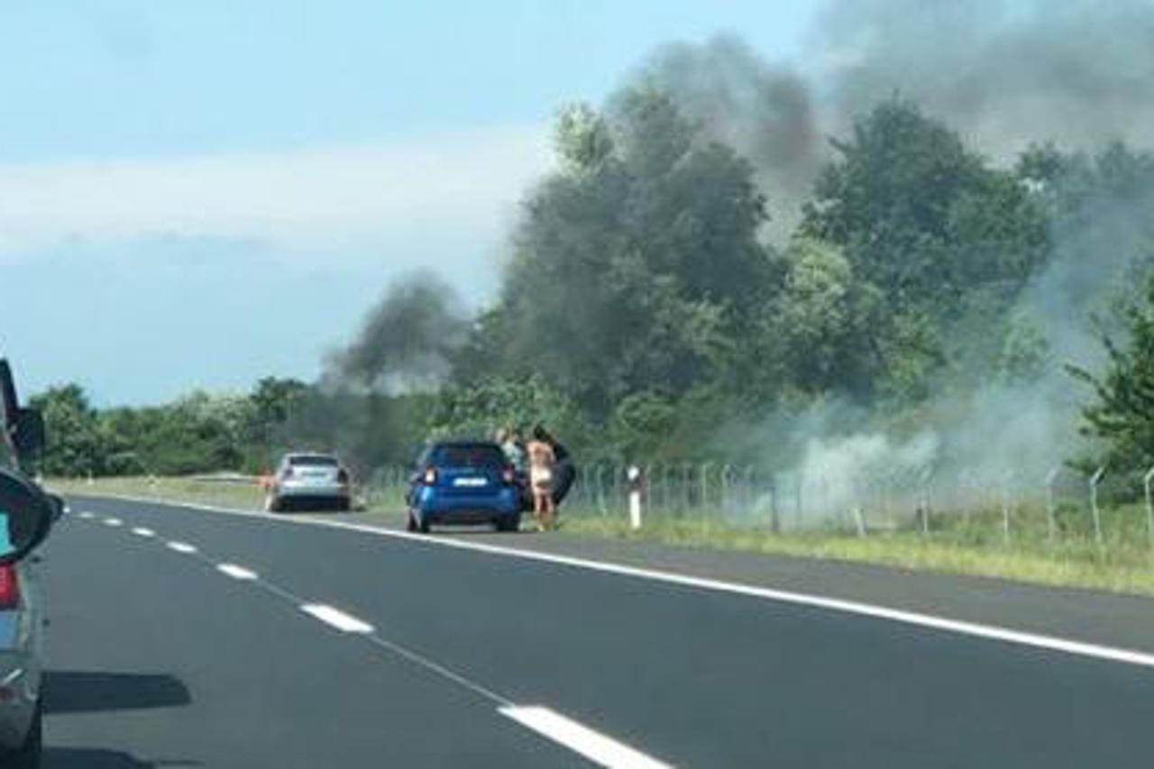 Automobil se zapalio nakon naplatnih kućica Zaprešić