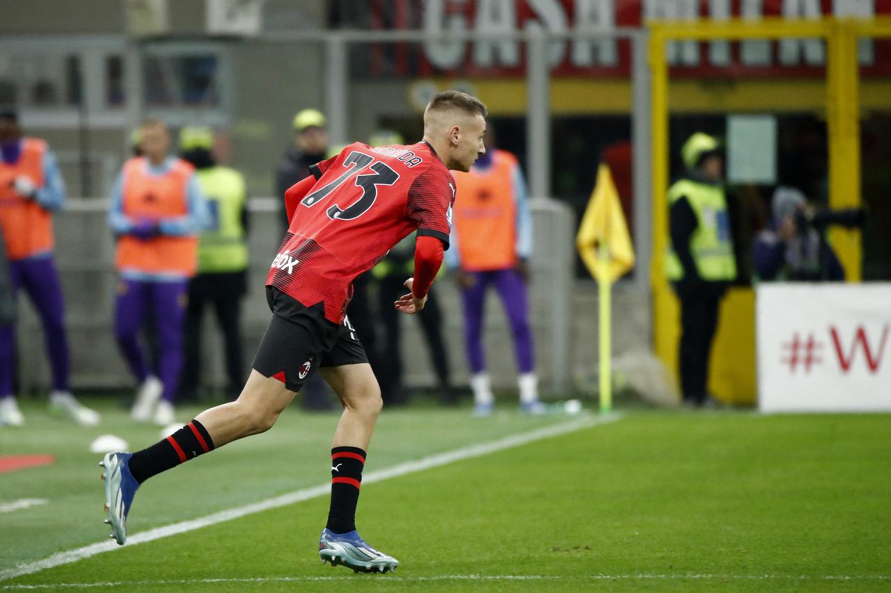 Serie A - AC Milan v Fiorentina