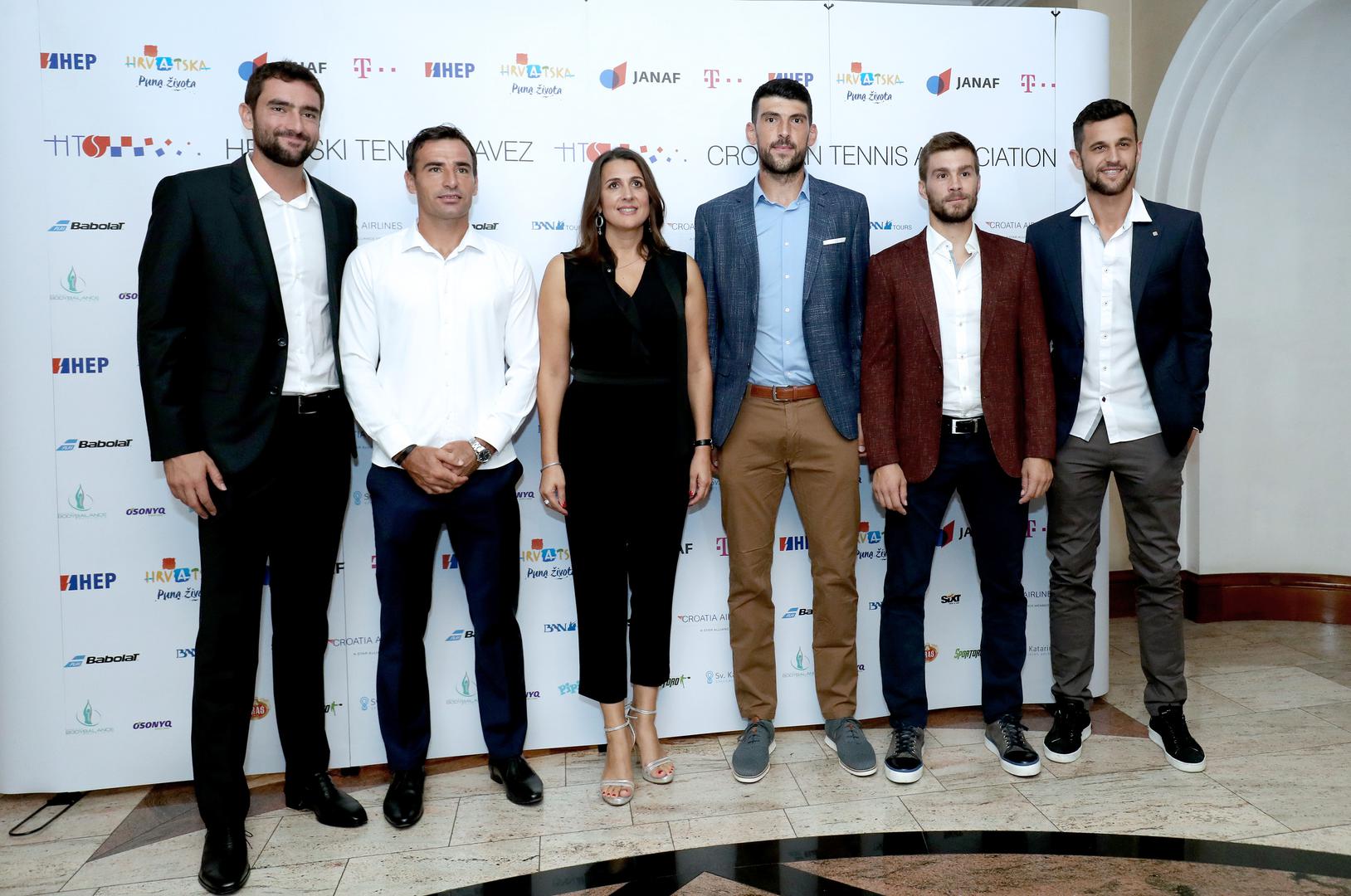 Posthumno je priznanje dobio Dragutin Mitić, kao osvajač Roland Garrosa 1938. u mješovitim parovima.