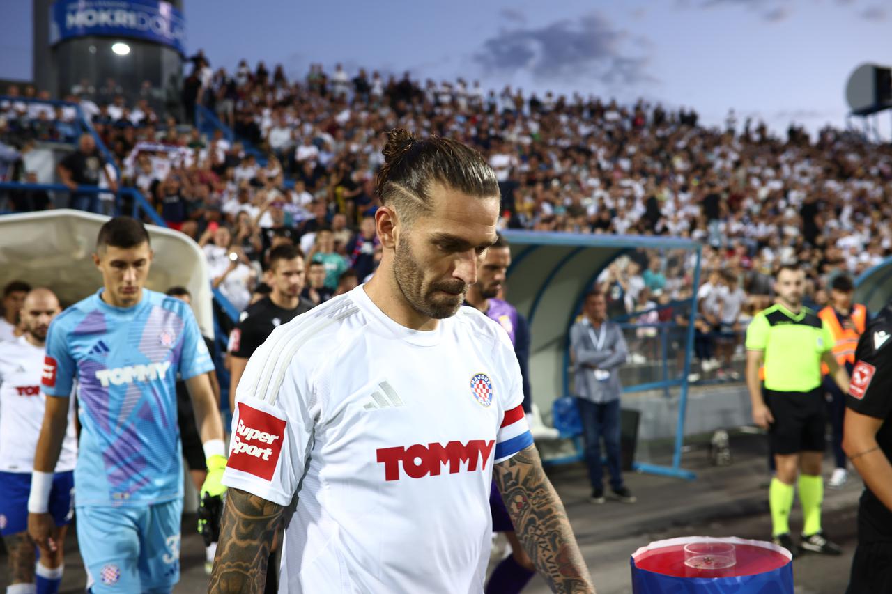 Posušje: Prijateljska utakmica Posušje - Hajduk u rasprodanom stadionu