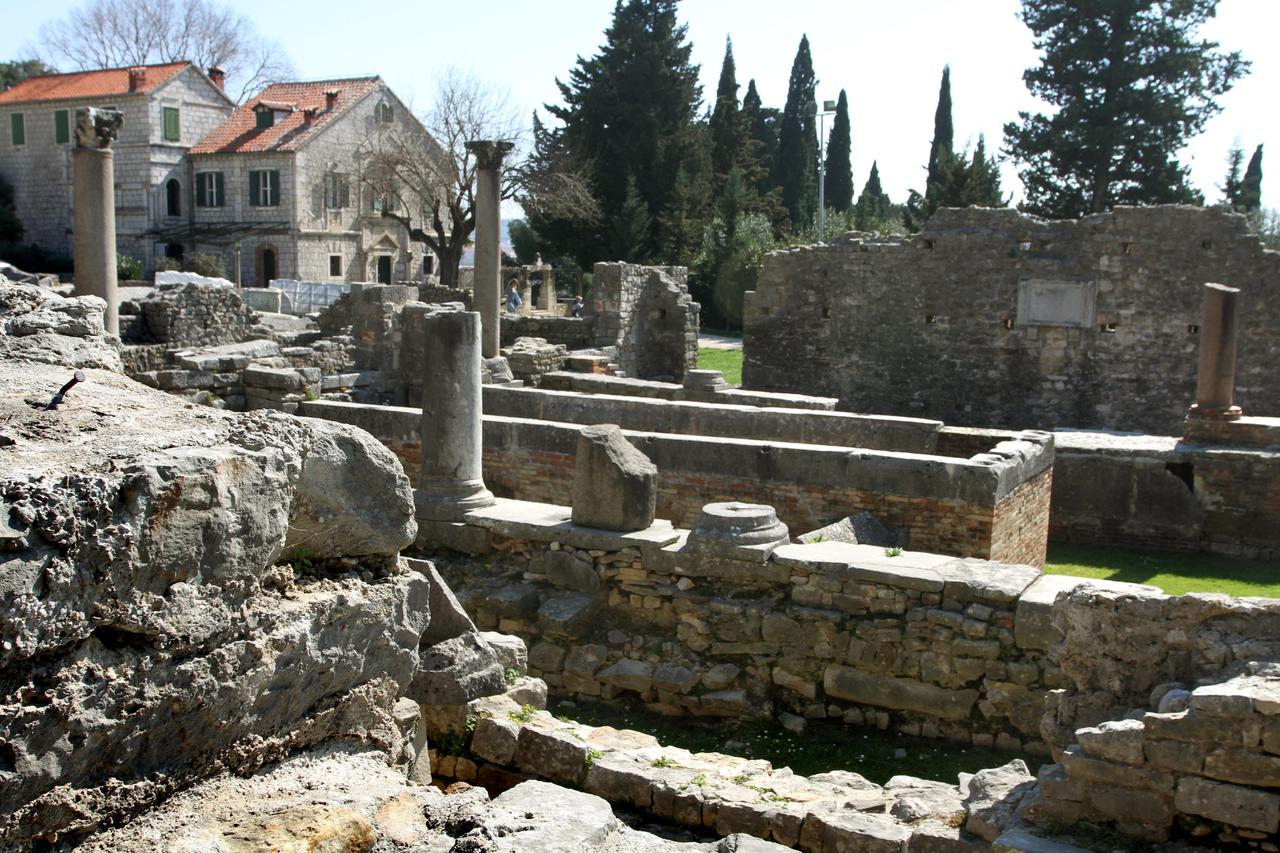 13.03.2014., Solin - Arheoloski ostaci antickog grada Salone, grcka kolonija osnovana u 3.st.pr.Kr., a zatim i rimska. Cetvrti po velicini grad u Rimskome Carstvu. Bila je srediste provinicije Ilirik, a kasnije i nadbiskupsko srediste ovih krajeva.  Photo