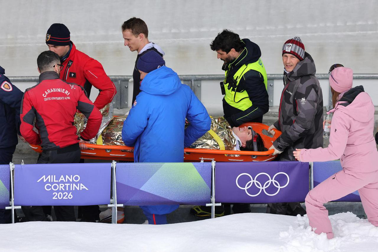 Bobsleigh - 4-man Heat 2