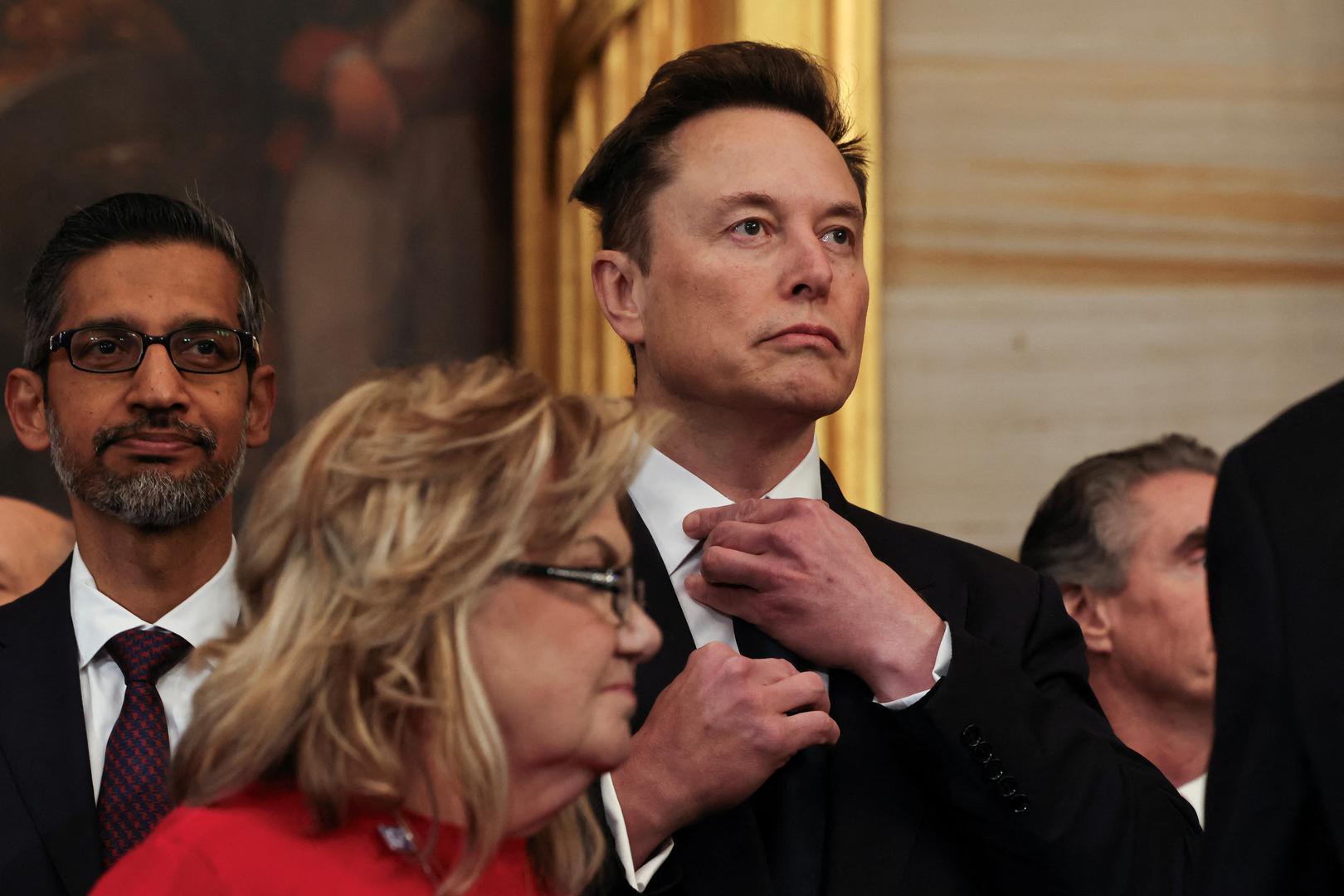 Trump je rekao da će 53-godišnji Musk i 39-godišnji Ramaswamy davati prijedloge za smanjenje birokracije u vladi, ukidanje nepotrebnih regulacija i troškova te restrukturiranje saveznih službi iako tijelo neće imati stvaran autoritet prema saveznom zakonu. Umjesto toga, Trump je rekao da će Ured surađivati s Bijelom kućom i Uredom za upravljanje i proračun. Kako se ne radi o uredu vlade, Musk i Ramaswamy ne moraju biti potvrđeni u Senatu.