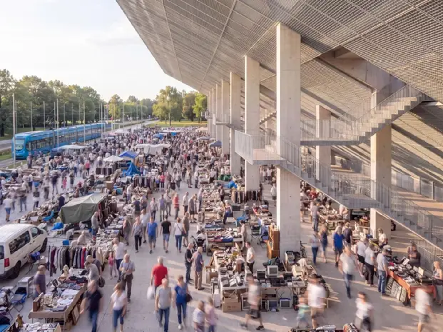 Nove slike donose još detalja o arhitektonskoj viziji stadiona koji bi trebao zamijeniti postojeći Maksimir, a možete ih pogledati u našoj galeriji.