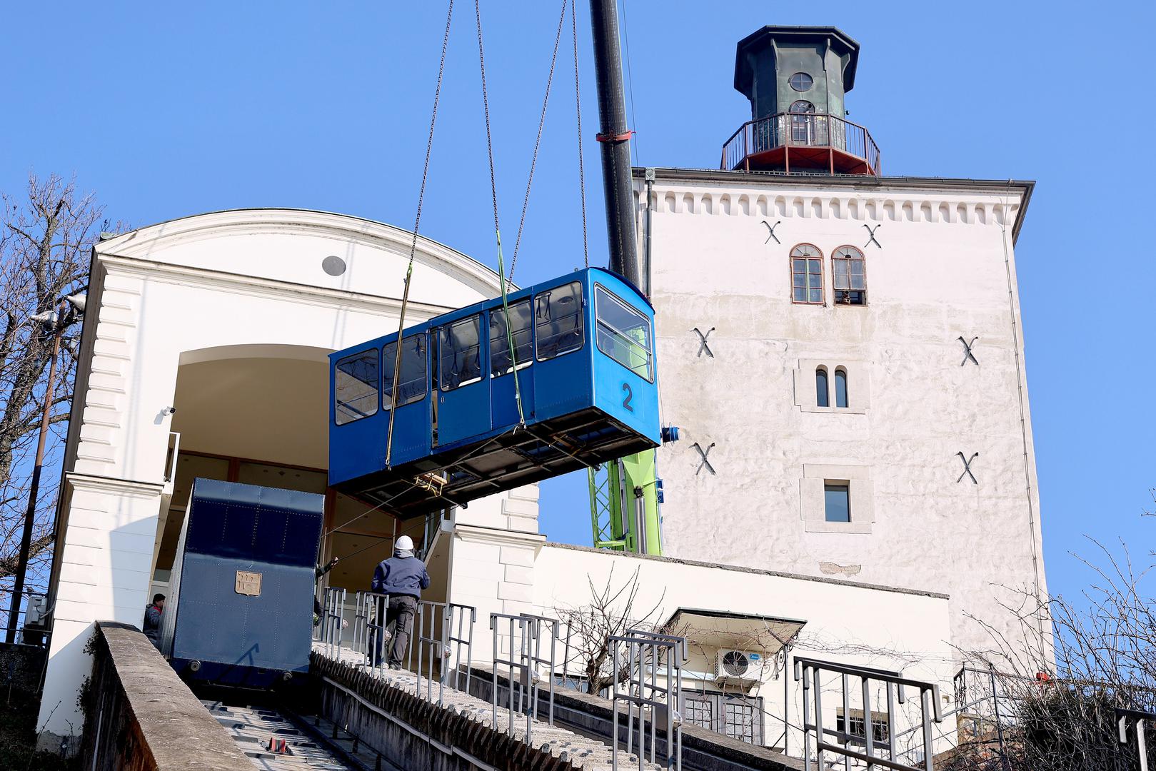 Posao će za 6,99 milijuna eura bez PDV-a, odnosno 8,74 milijuna s porezom obaviti domaća Teh-gradnja i švicarska Garaventa AG. 