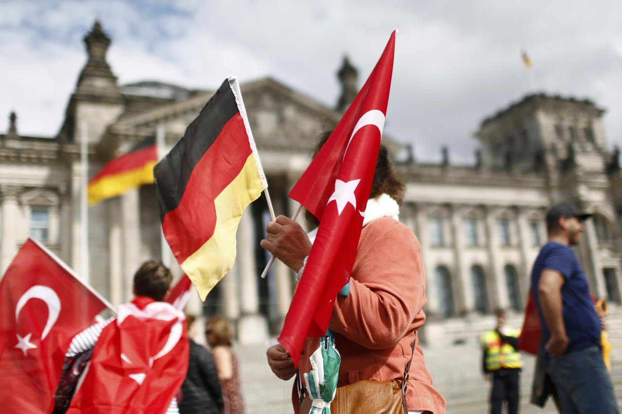 Bundestag pokolj nad Armencima u Prvom svjetskom ratu proglasio genocidom