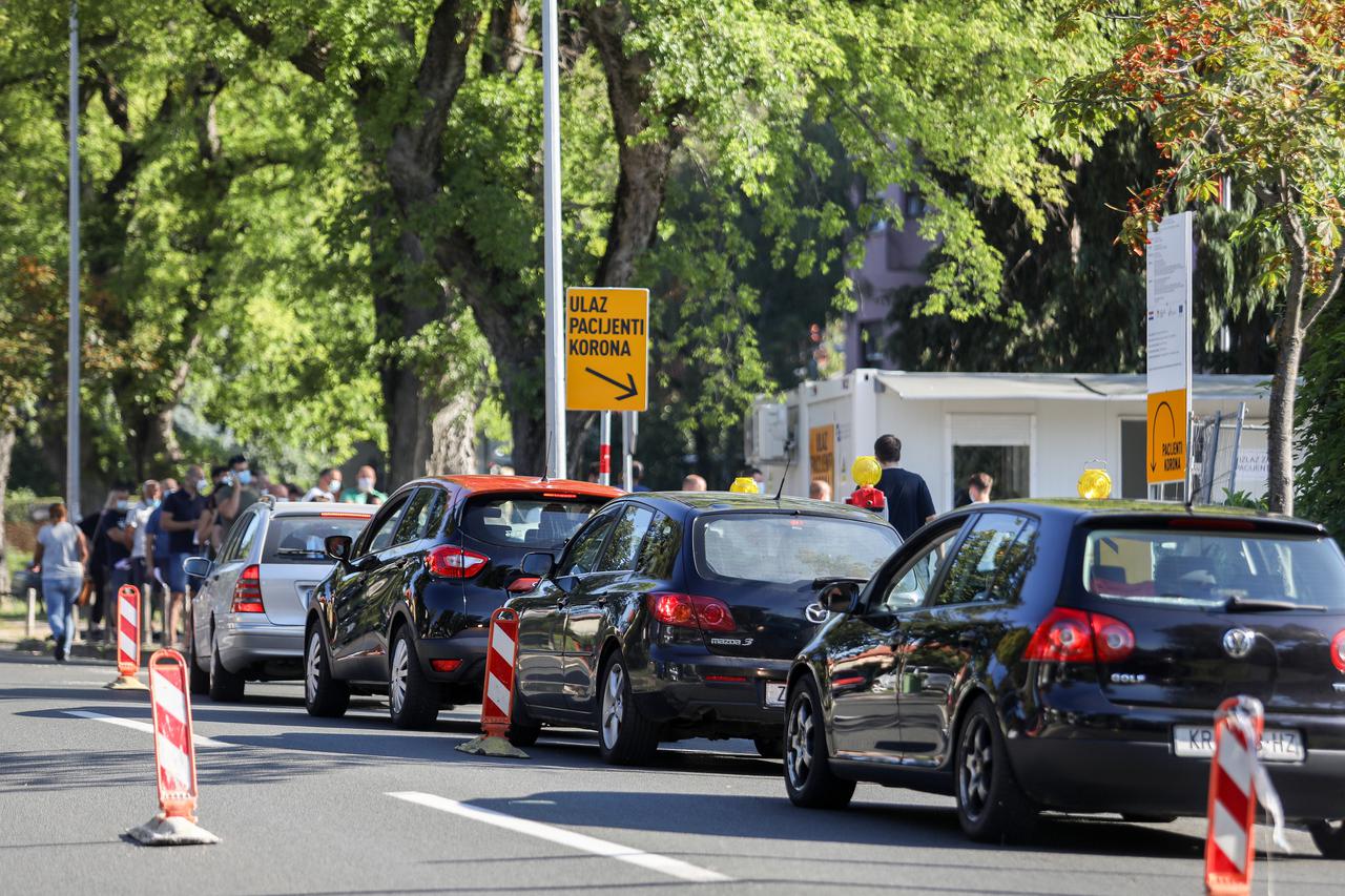 Zagreb: Kolona automobila stvorila se zbog povećanog broja testiranja osoba na koronavirus