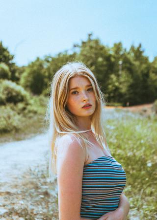 Djevojka dana