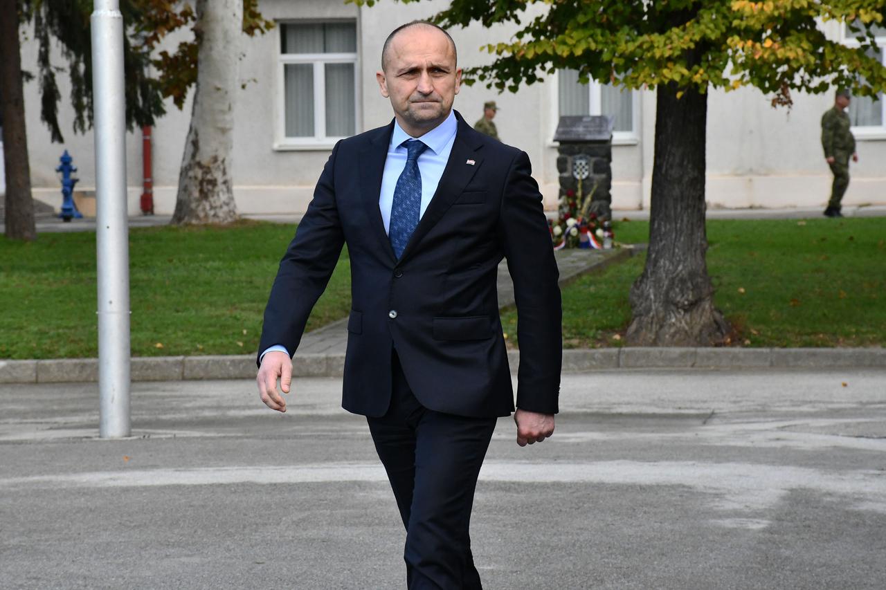 Požega: Ministar Anušić sudjelovao na svečanoj prisezi 44. naraštaja ročnika na dragovoljnom vojnom osposobljavanju