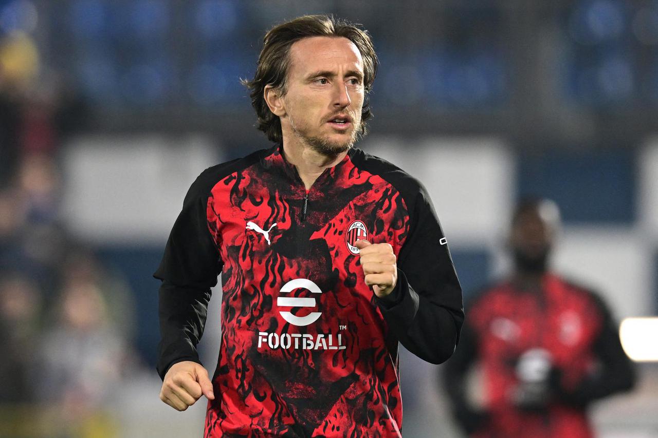 Serie A - Como v AC Milan