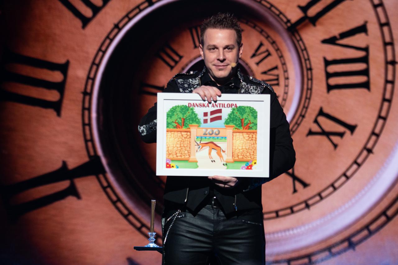 Siniša Hotko nastupa na Supertalentu