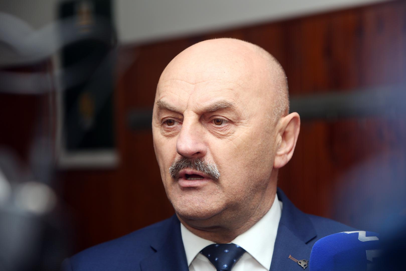 Pronio se glas da Starčević navodno za većinu s HDZ-om traži mjesto predsjednika skupštine. Nismo dobili komentar na to
