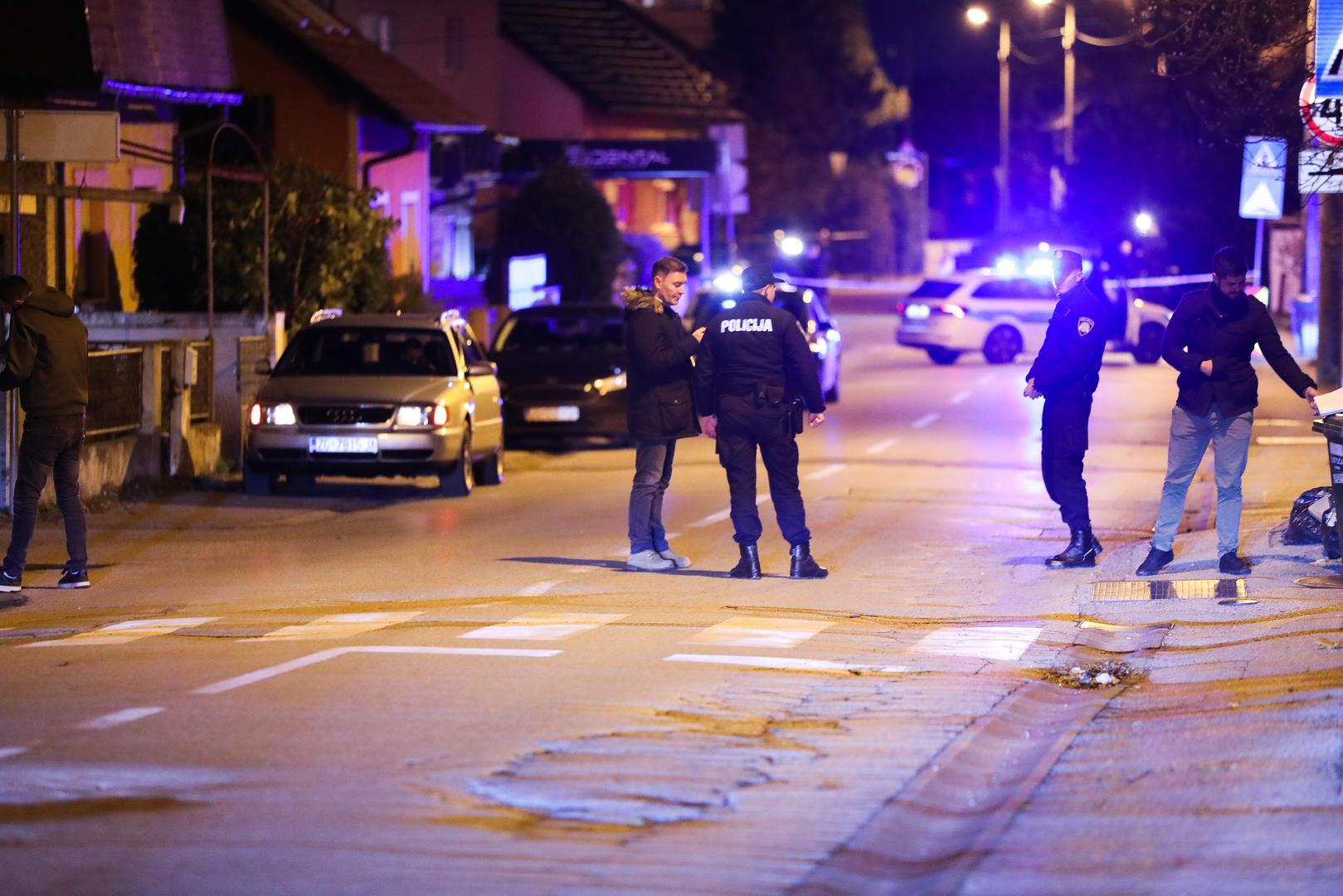 25.11.2023., Zagreb - Popodne oko 17.25 sati Aninoj ulici doslo je do eksplozije u dvoristu zgrade. Uslijed navedene eksplozije ostecen je jedan osobni automobil i procelje zgrade, dok ozlijedjenih osoba nema. Slijedi ocevid. Photo: Emica Elvedji/PIXSELL