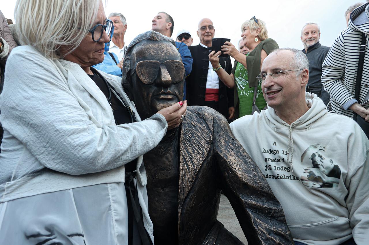 Miljenko Smoje dobio spomenik u Splitu 