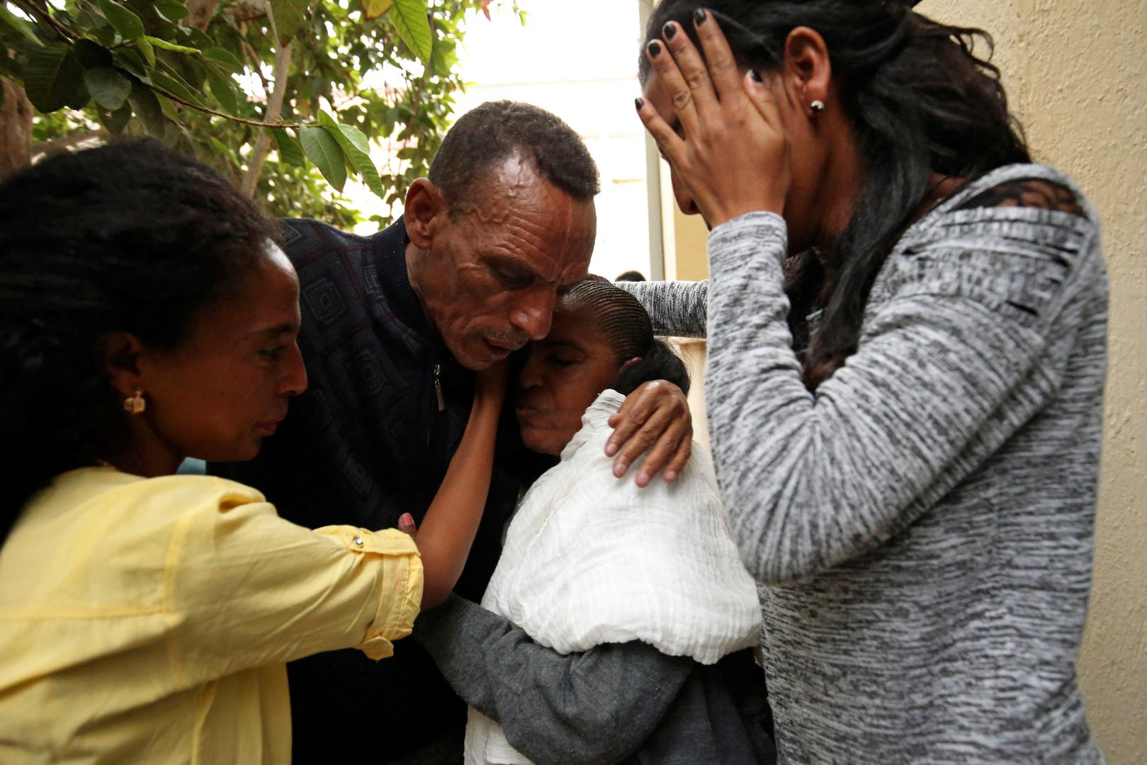 Kada je Addisalem shvatio da postoji mogućnost odlaska u Eritreju, ponovno je kontaktirao obitelj. Dogovorili su se sastati u kući od rođaka. Suprug, supruga i kćeri prvi put su se zagrlili nakon 18 godina. "Osjećam se kao da sam dobio na lutriji", rekao je Addisalem.